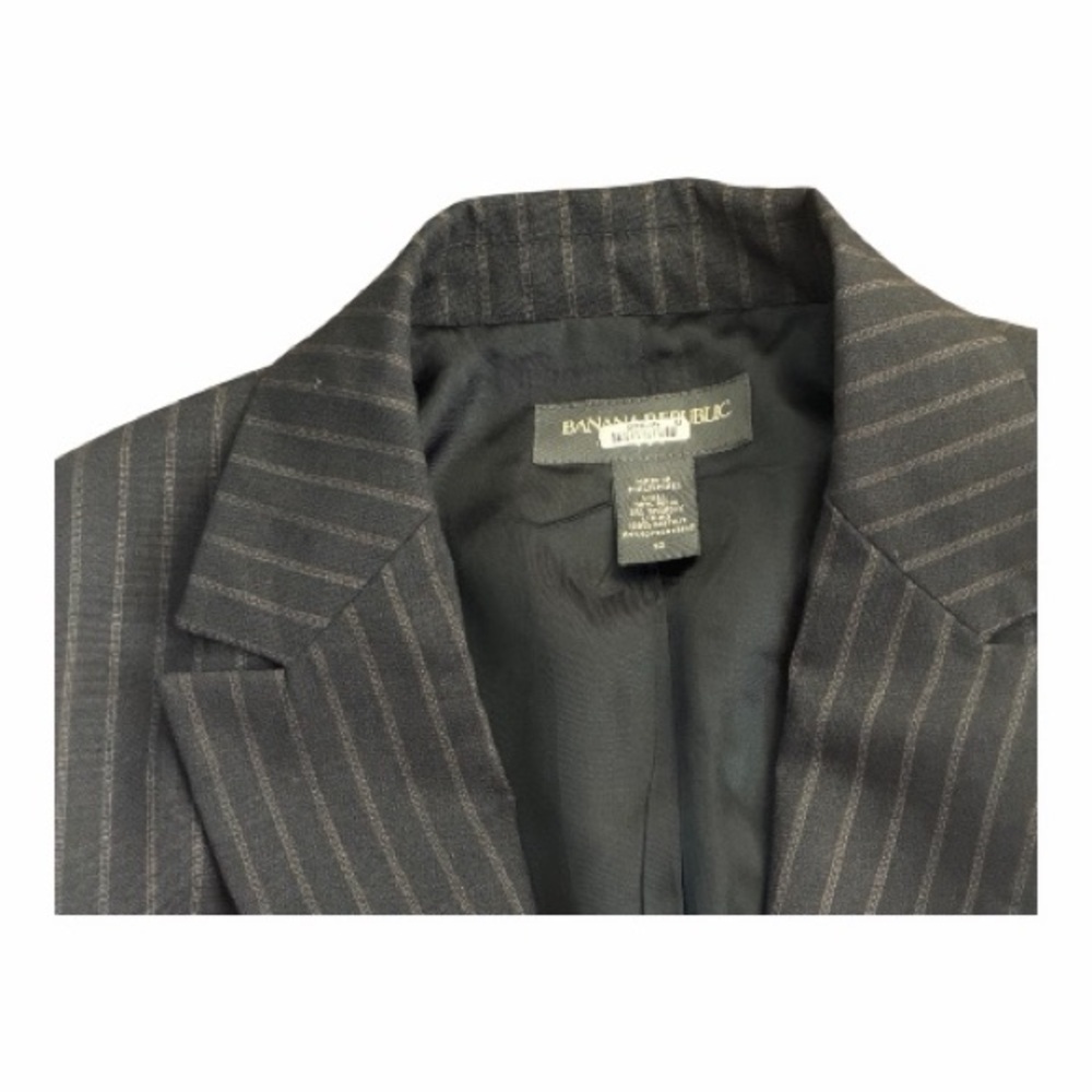 Banana Republic Pinstripe Blazer – Gray Fitted Career Jacket - Picture 4 of 4